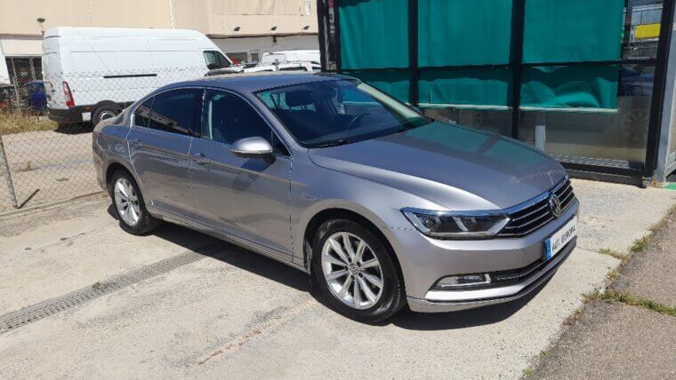 VOLKSWAGEN Passat Advance 2.0 TDI 110kW 150CV 4p.