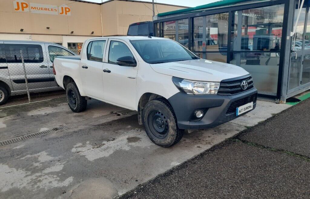 TOYOTA Hilux 2.4 D4D Cabina Doble GX